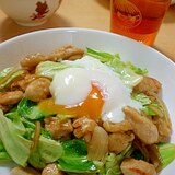 鶏むね肉と春キャベツの照り焼き丼(温玉のせ♪)